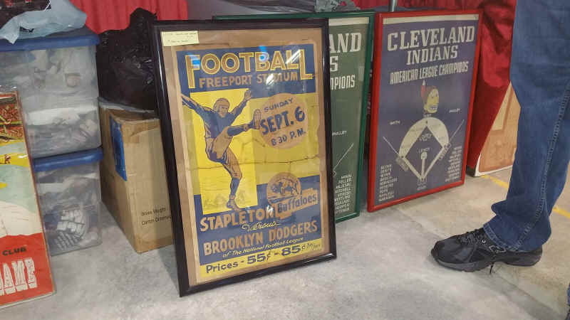 1936 NFL FB Broadside.jpg (194922 bytes)