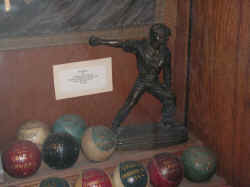 MullerPitcher75.jpg (195489 bytes)