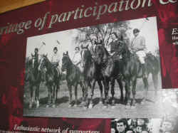 PICT1345_1200x900.jpg (200941 bytes)