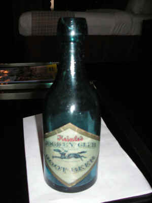 PICT4517_900x1200.jpg (103709 bytes)