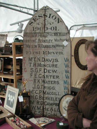 PICT0142_900x1200.jpg (172109 bytes)