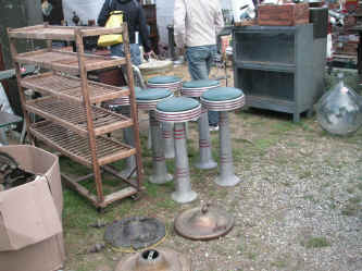 PICT0165_1200x900.jpg (261584 bytes)