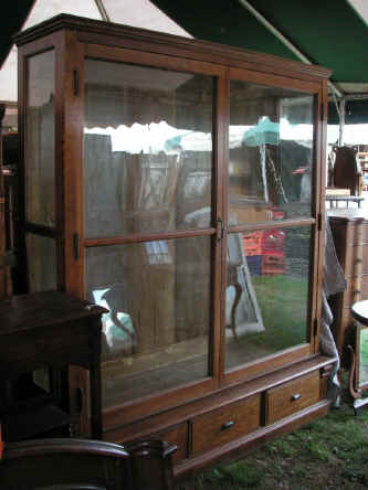 PICT0195_900x1200.jpg (167607 bytes)