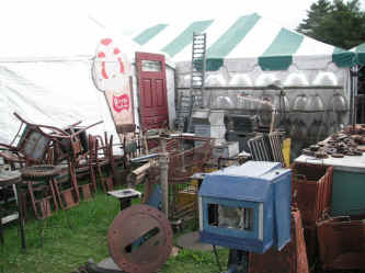 PICT0211_1200x900.jpg (214969 bytes)