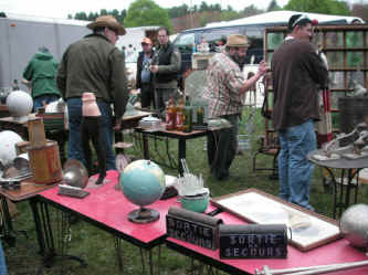 PICT0315_1200x900.jpg (211094 bytes)