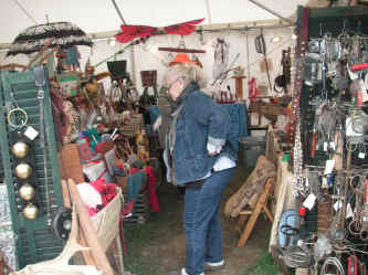 PICT0850_1200x900.jpg (236828 bytes)