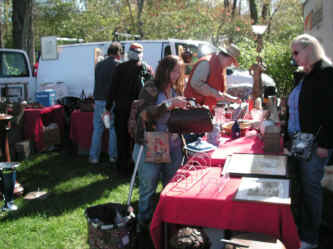 PICT0929_1200x900.jpg (190319 bytes)