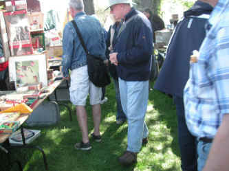 PICT0998_1200x900.jpg (193695 bytes)