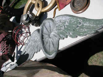 PICT1110_1200x900.jpg (204095 bytes)