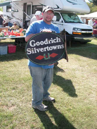 PICT1200_900x1200.jpg (263108 bytes)