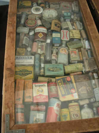 PICT1210_900x1200.jpg (154163 bytes)