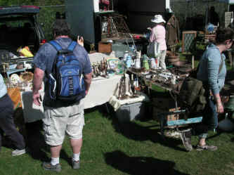 PICT1224_1200x900.jpg (226216 bytes)