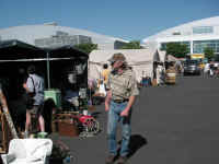 PICT7490_1600x1200.jpg (150316 bytes)