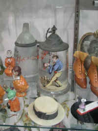 PICT7709_900x1200.jpg (76424 bytes)