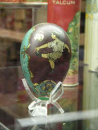 PICT7727_900x1200.jpg (67316 bytes)