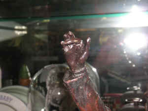 pict8124.jpg (159582 bytes)