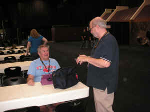 pict9807.jpg (330416 bytes)